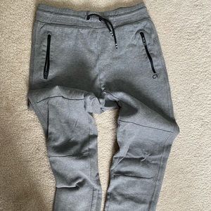 Gap Athletic Boys fitted sweatpants. Size 10/12